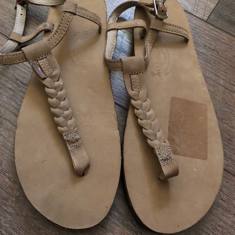 Rainbow sandals size L 7.5-8.5